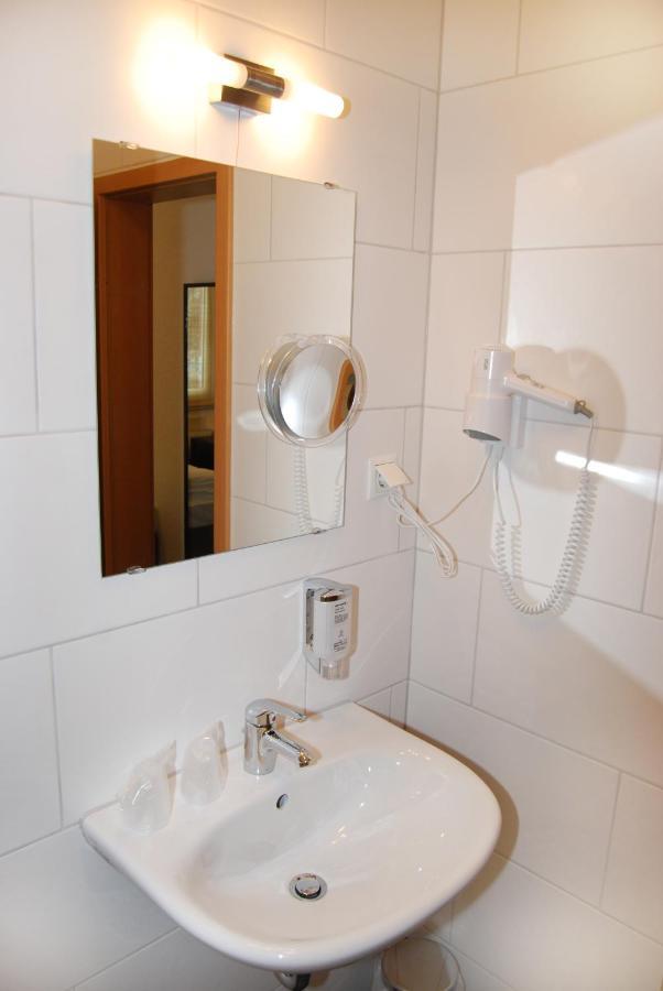 Hotel Rheinischer Hof Erkrath Eksteriør bilde